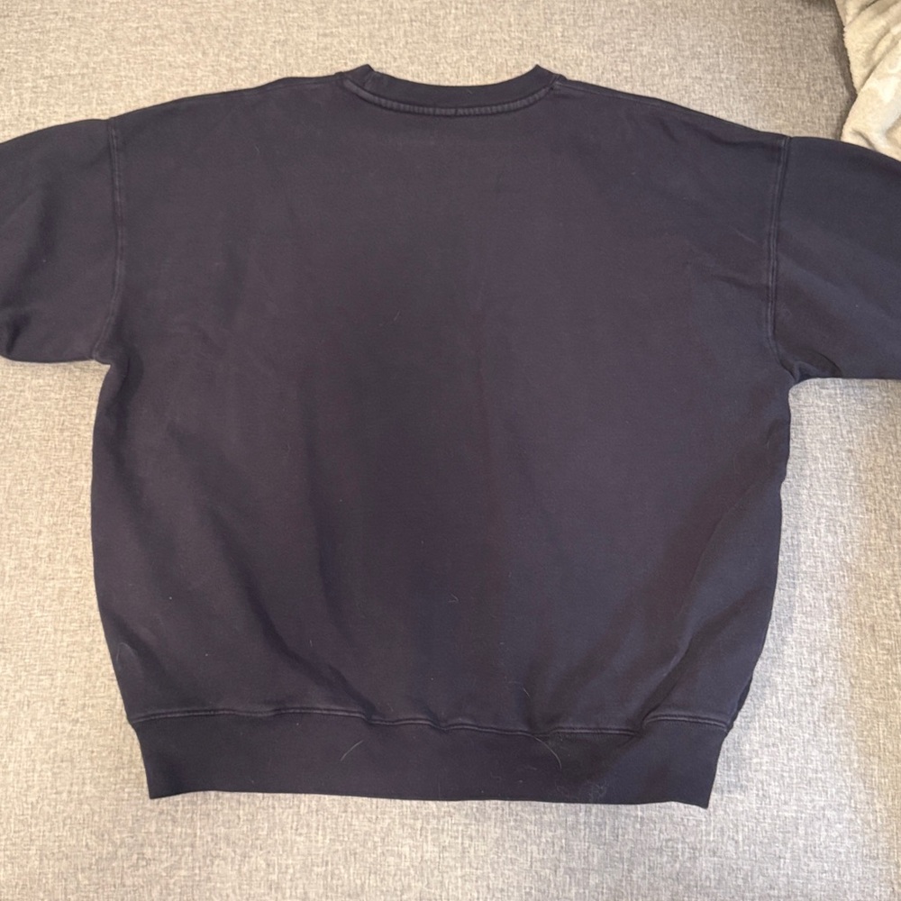 Brandy Melville/John Galt Georgetown Navy Sweatshirt with Pockets - Picture 5 of 5